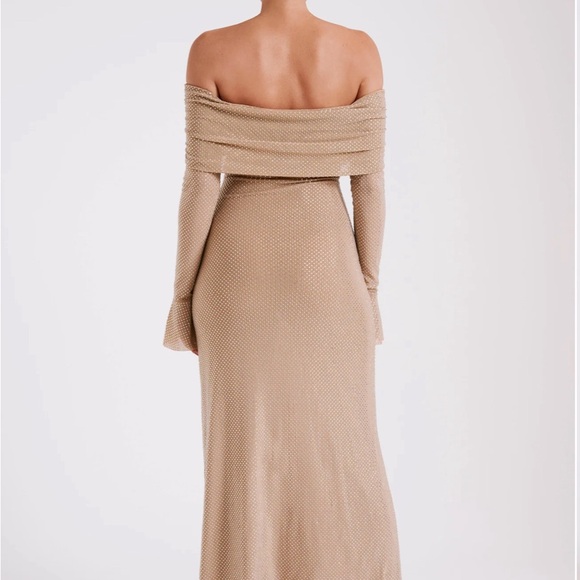 Brand new with tags Meshki MARCEL
Off Shoulder Diamante Maxi Dress - Nude - Picture 5 of 5